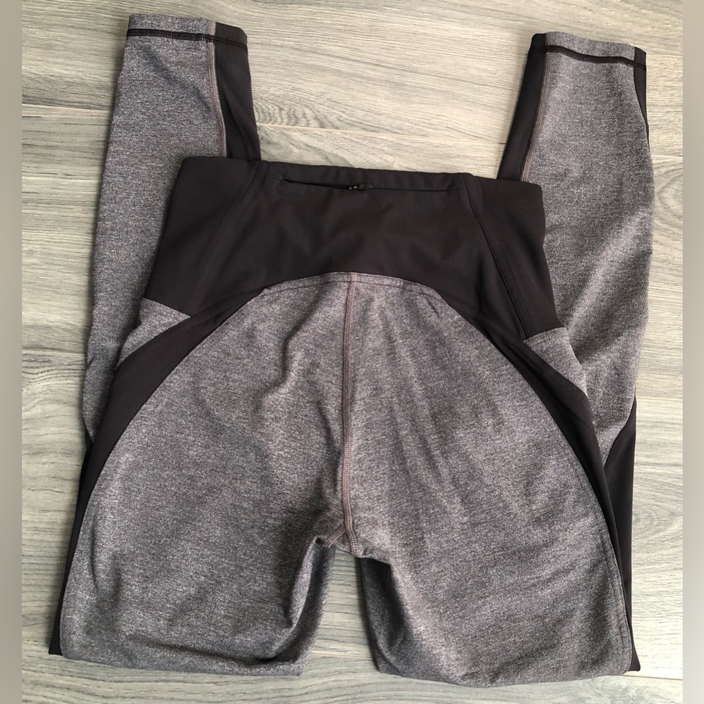 lululemon Athletica Train Times 7/8 Black and Gray Leggings 25” - Picture 3 of 7